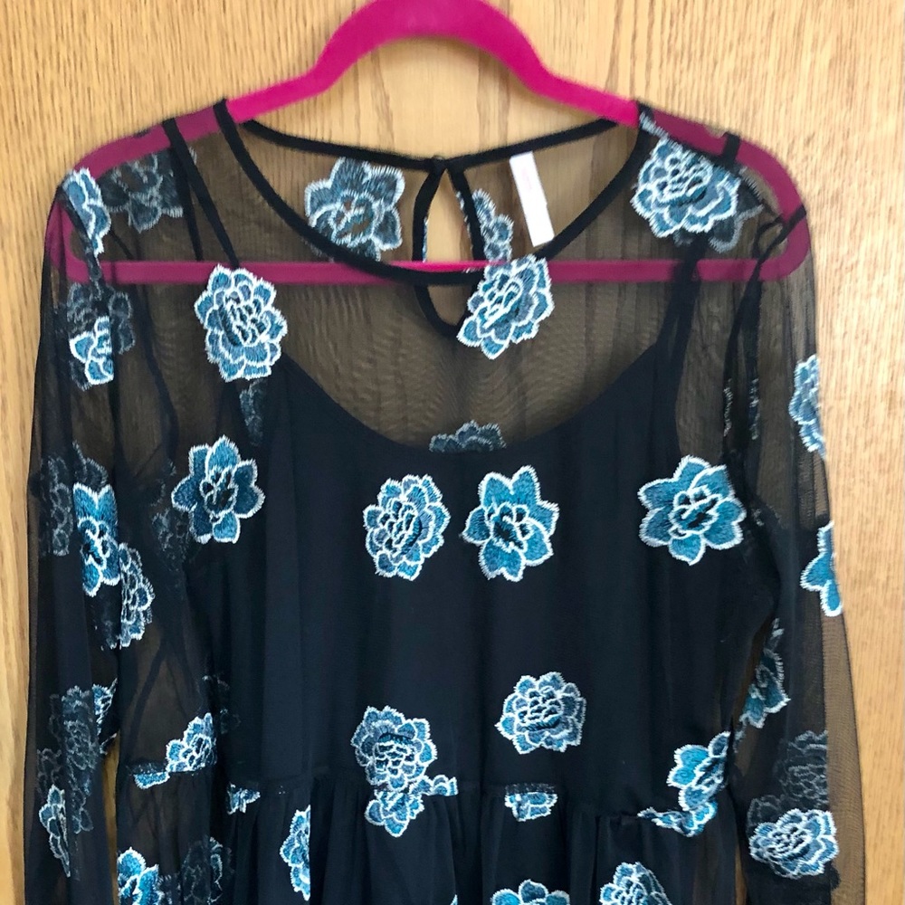 XL Embroidered overlay Exhilaration Black Dress